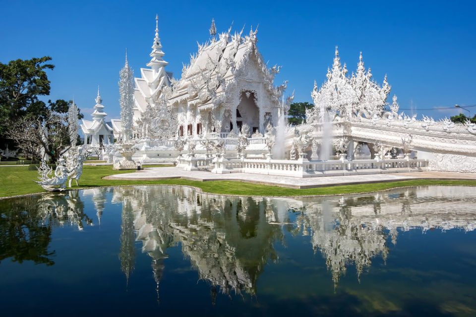 Thajsko Bílý chrám neboli Wat Rong Khun, Chiang Rai