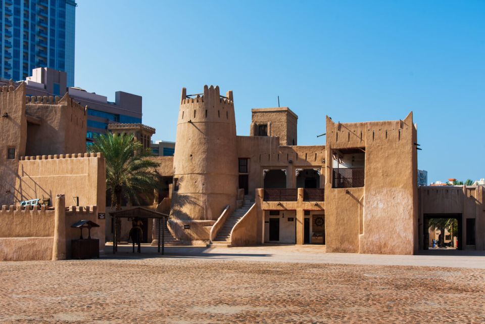 Spojené arabské emiráty Muzeum Ajman ukazující historii a tradici Spojených arabských emirátů