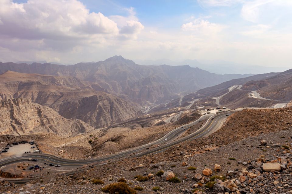 Spojené arabské emiráty Nejnavštěvovanější místo Jebel Jais malebná horská krajina v Ras Al Khaimah