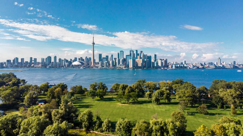 Kanada Toronto, Letecký pohled na Panorama Toronta a jezero Ontario